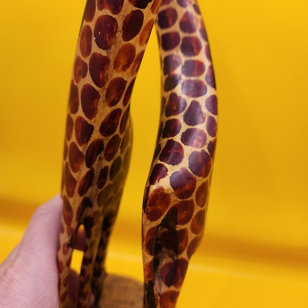 Vintage 12" Hand Carved Giraffes Wooden Statue Wood - Picture 6 of 8